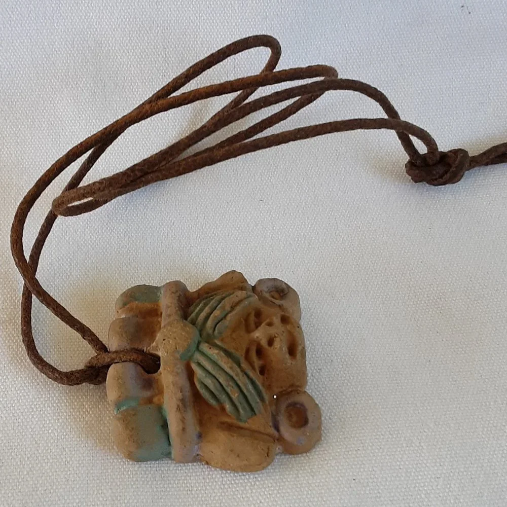Pottery Aztec Head Bust Necklace Vintage Handcrafted Leather Knotted Cord - Picture 2 of 9